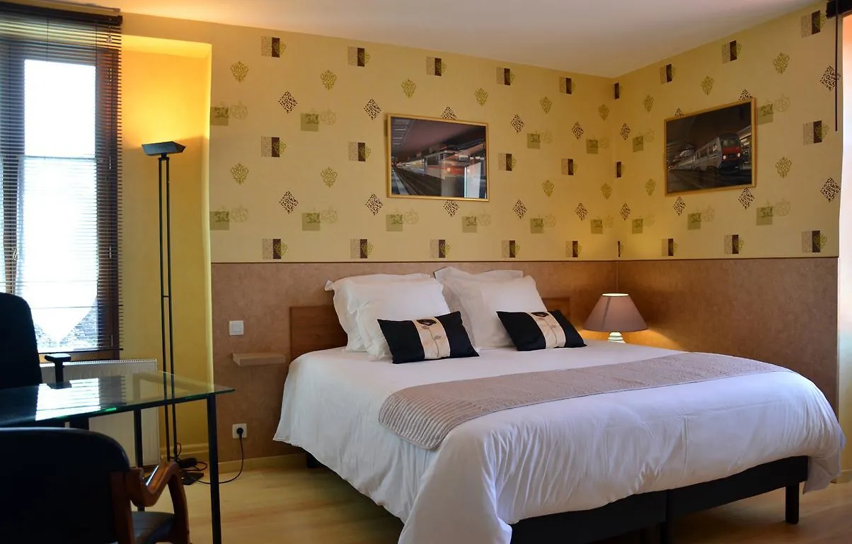 Avenue De La Gare Bed & Breakfast Riscle 0*,